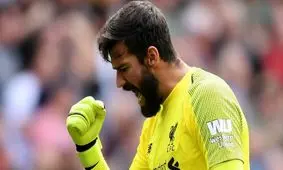 دستکش طلایی در انتظار آلیسون بکر