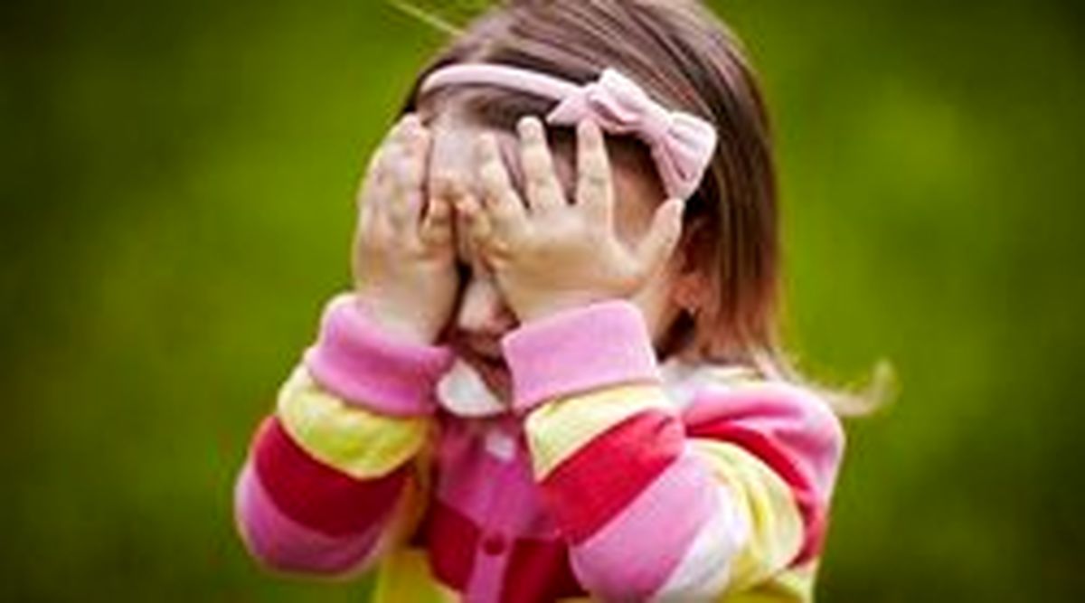 آموزش و نحوه برخورد با کودکان خجالتی و کم رو