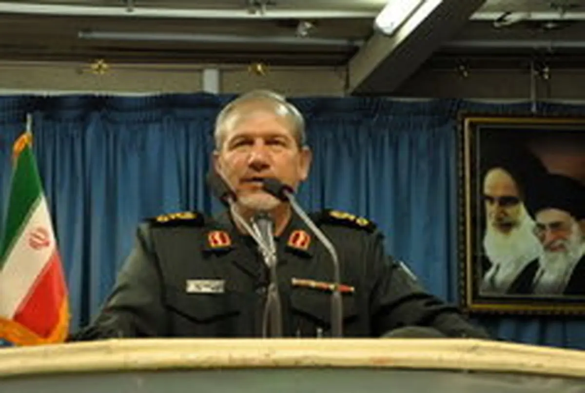 سپاه و نیروهای مسلح باید با حمایت دولت هر سال قوی‌تر شوند