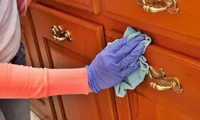 کابینت های چوبی را چگونه تمیز کنیم؟