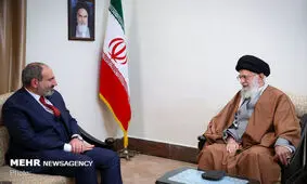 کتابی که رهبرانقلاب به نخست‌وزیر ارمنستان اهدا کردند
