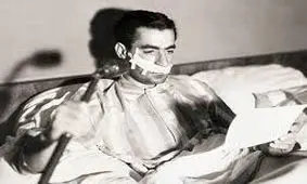 سفر در زمان؛ تصویری از ترور نافرجام محمدرضا پهلوی در ۱۵ بهمن