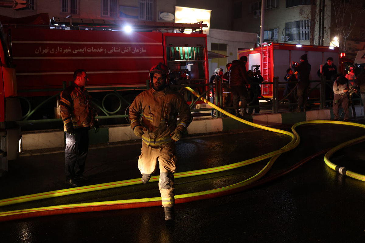 تا نرسیدن آتشنشانان مسئولان بیمارستان گاندی خبر از آتشسوزی نداشتند