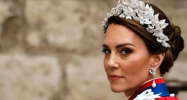 از عروس خجالتی تا شکارچی کاخ | قلب سرد پشت لبخند گرم | چگونه کیت بدخواهانش را از دایره کاخ سلطنتی بیرون انداخت؟