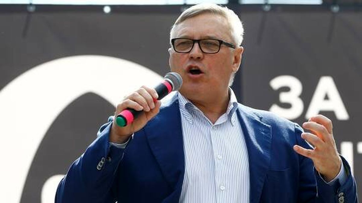 نخستوزیر سابق روسیه «عامل خارجی» معرفی شد