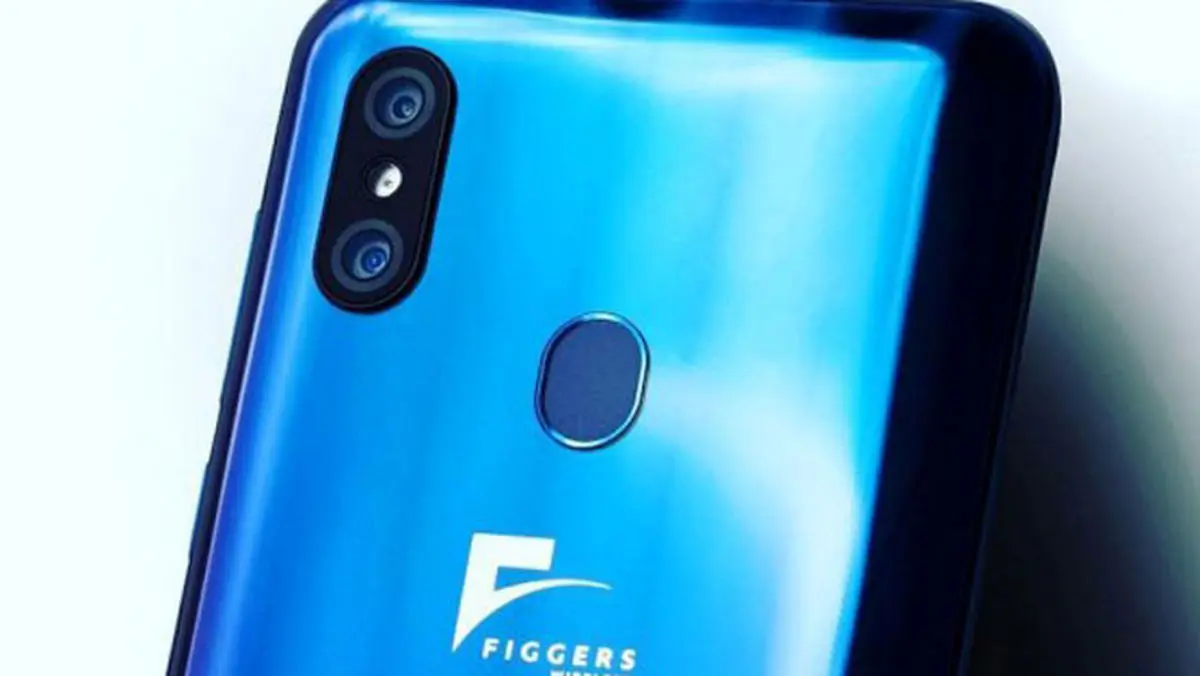 این گوشی با قابلیت شارژ از فاصله 5 متری را دارد