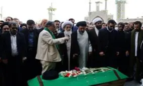 پیکر حجت الاسلام صالحی خوانساری در قم تشییع و به خاک سپرده شد