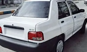 صحنه نادر زورآزمایی پراید و تریلی 18 چرخ