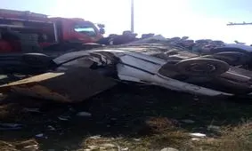 پرایدی که پس از واژگونی کمرش شکست!+عکس