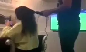 عاقبت کار کشیدن از آقایان هنگام بازی فوتبال