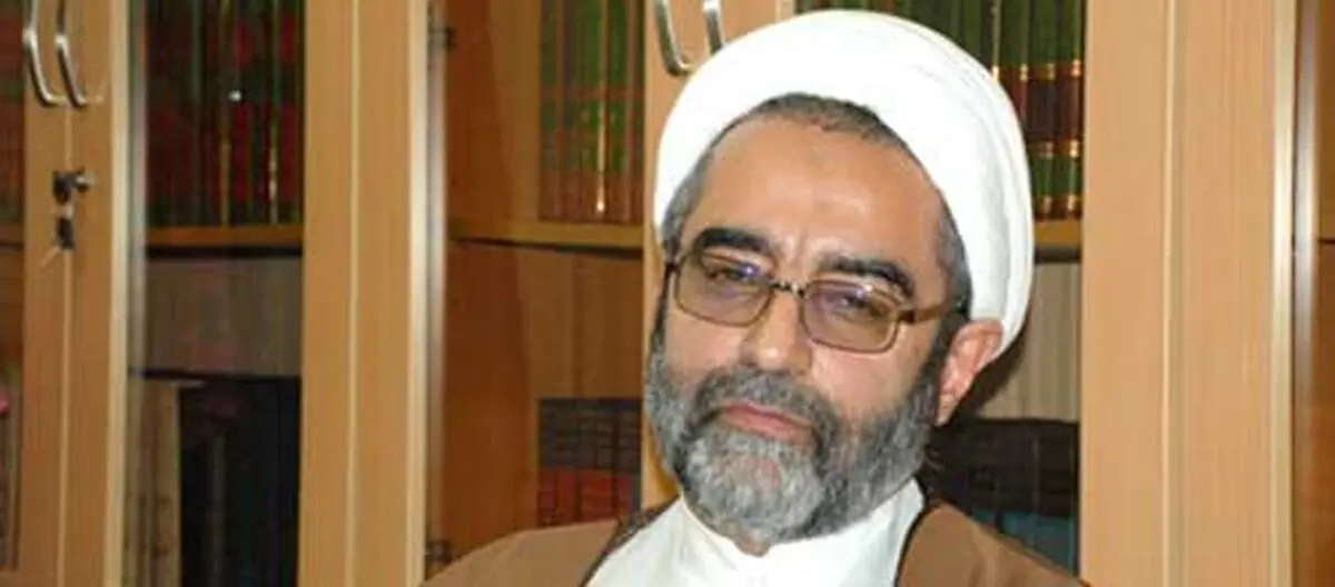 عیادت رئیس سازمان عقیدتی سیاسی وزارت دفاع از یک روحانی جانباز