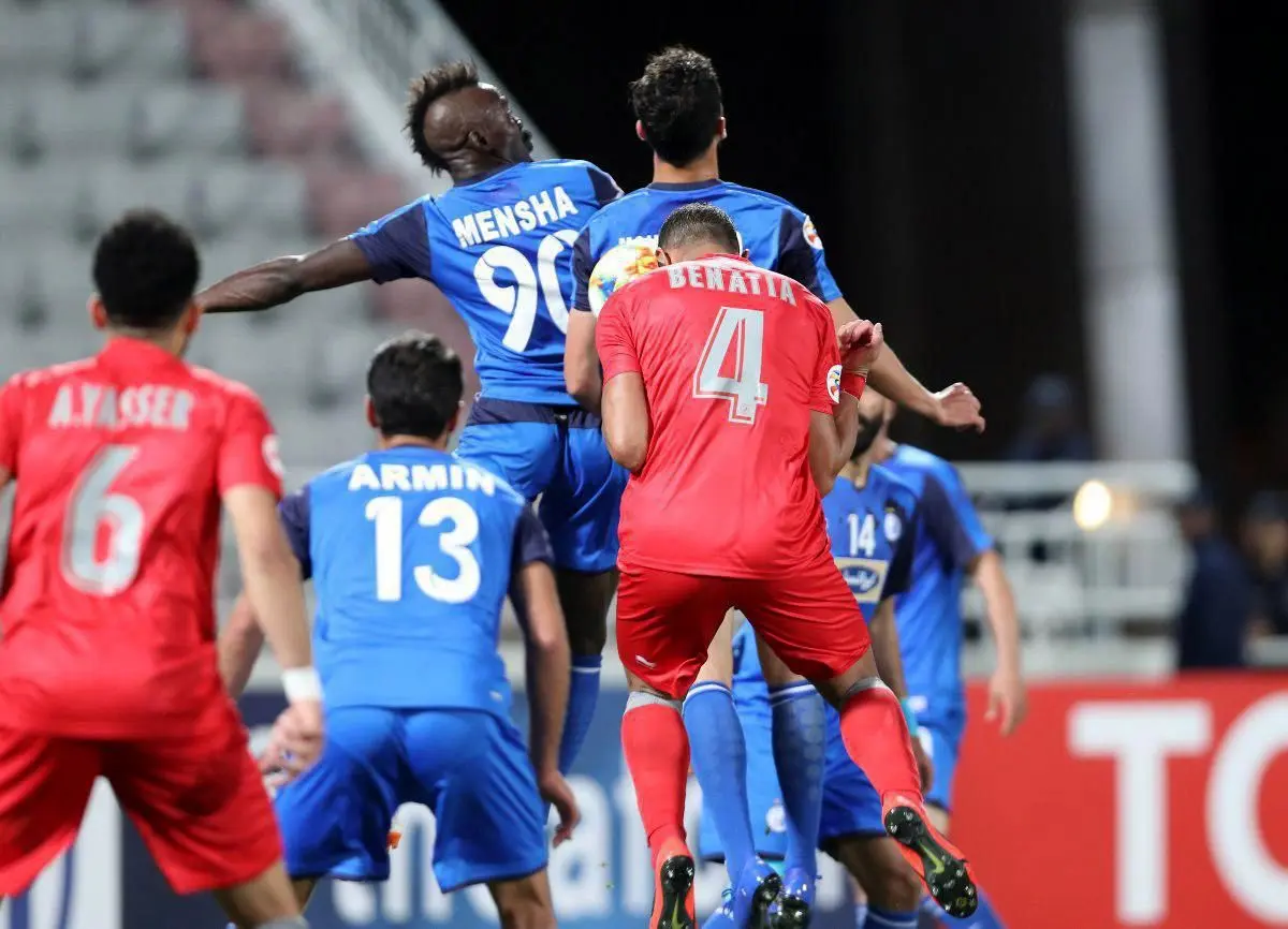 بوسه گل ده میلیون یورویی بر تور دروازه رحمتی