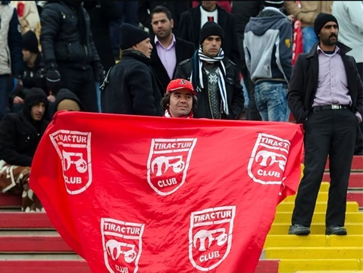 حضور یک هوادار دختر در دربی تبریز