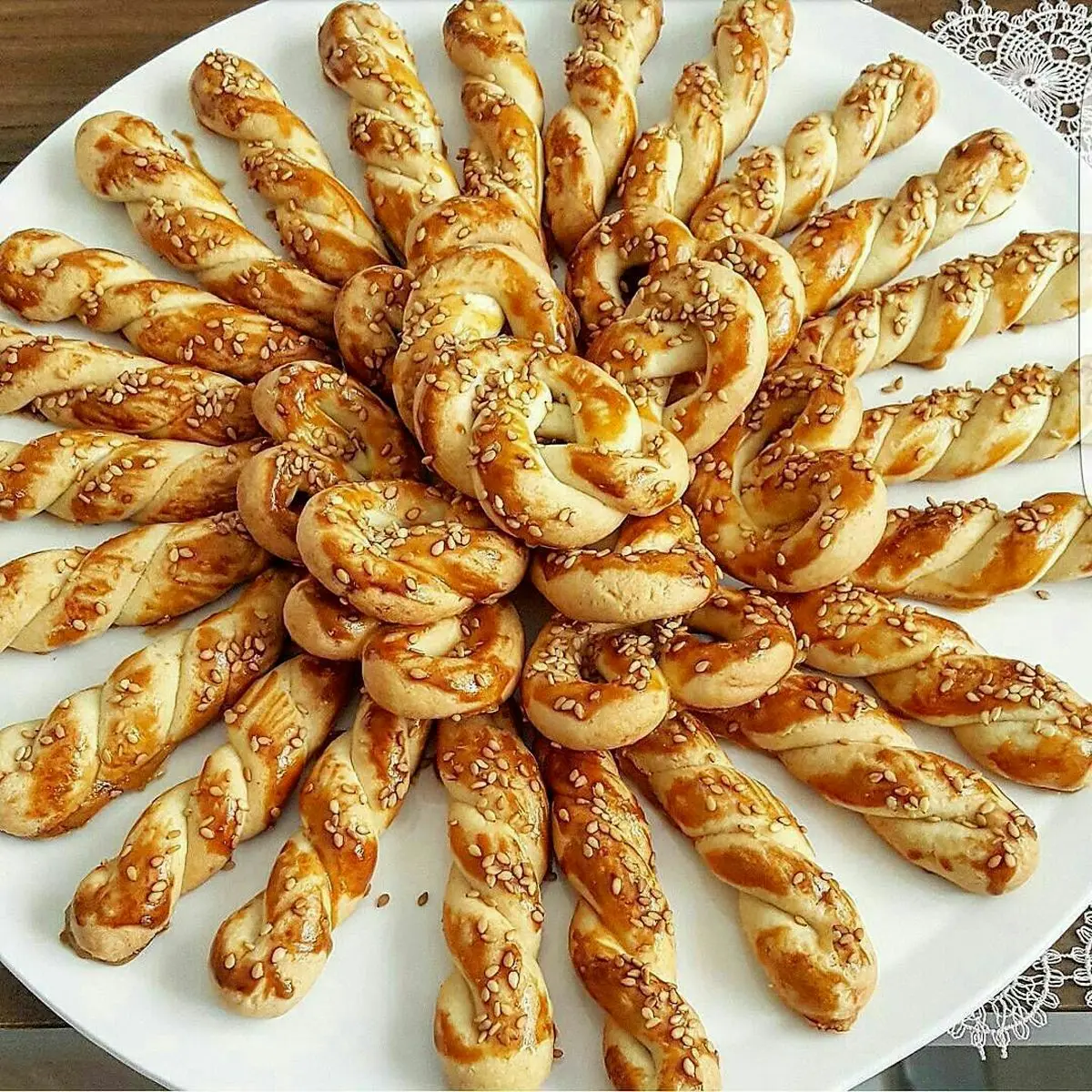 طرز تهیه ‍ شیرینی نمکی