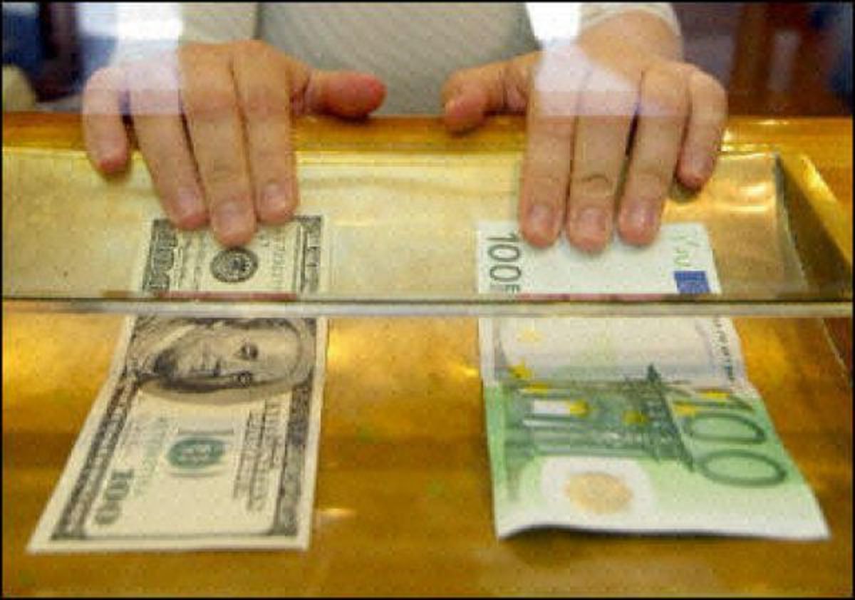 با یک اسکناس ژاپنی چه چیزهایی میتوان خرید؟/ با یک اسکناس اتحادیه اروپا میتوان یک موتور آپاچی خرید