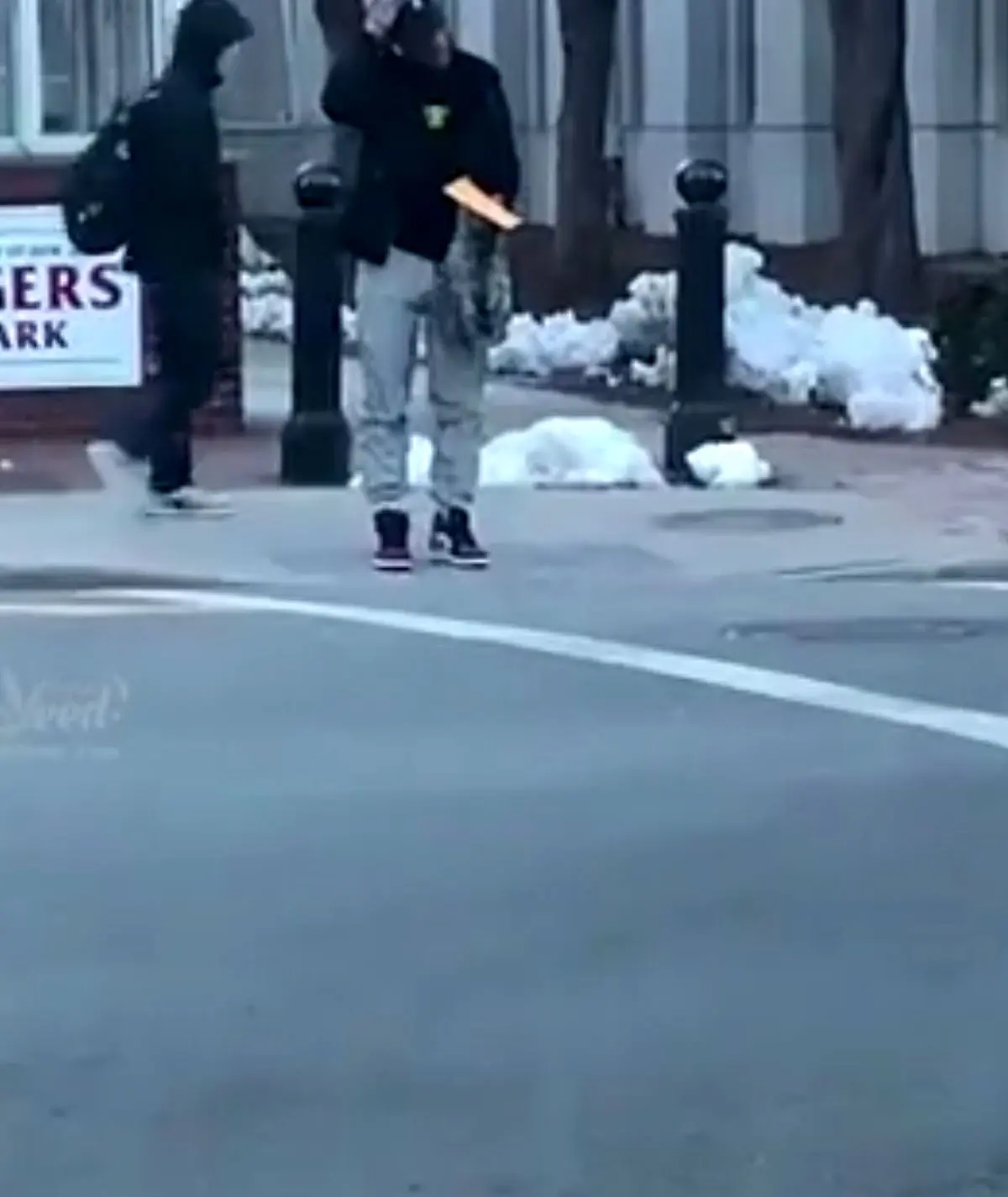 شلوار نوری به بازار رسید !