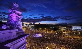 تظاهرات روز جهانی زن در شهر مادرید اسپانیا/ عکس