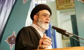 تصویری از محافظان مسلح امام جمعه تبریز!