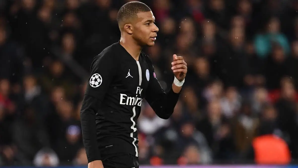 سکوت امباپه پس از حذف تاریخی PSG شکست