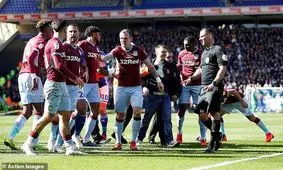 حمله هوادار بیرمنگام به بازیکن استون ویلا