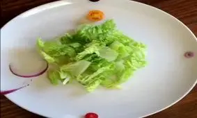 روی سالاد چه بریزیم؟