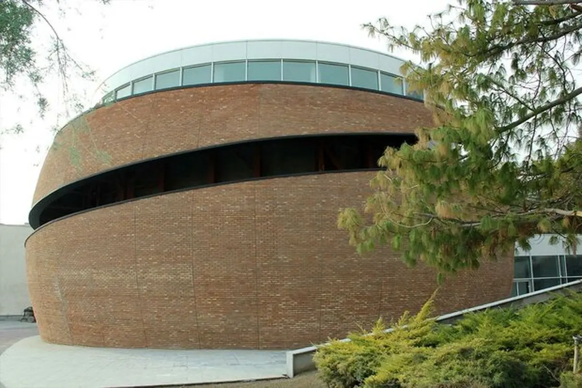 کلنگ زنی نخستین پارک موضوعی فضاپایه با محوریت نجوم در کاشان