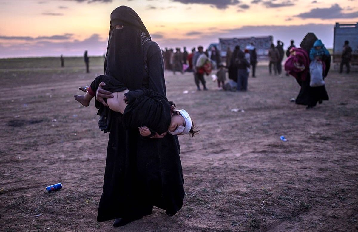 هشدار وحشیانه زنان داعشی؛ تا زانوهایتان خون به پا می‌کنیم