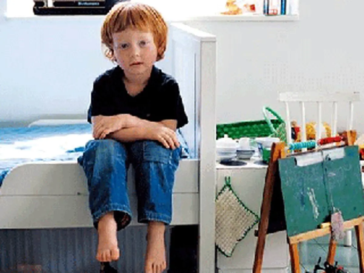 چگونه کودکمان را به تمیز کردن اتاق عادت دهیم؟