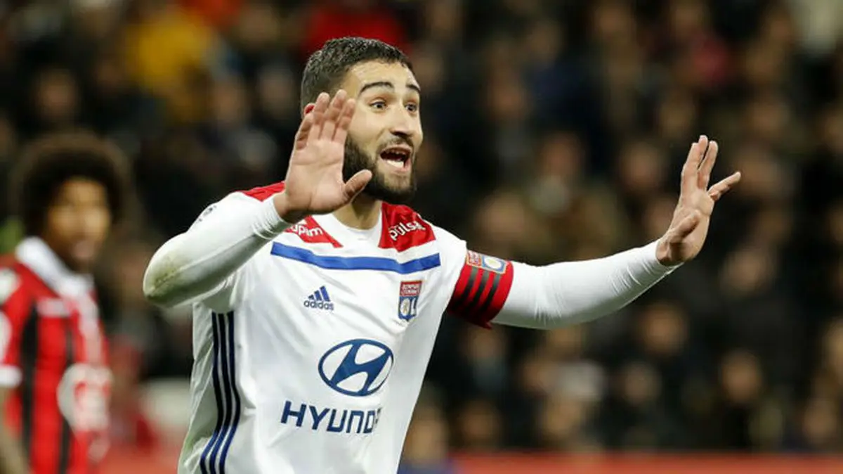 نبیل فکیر: مسی ستون اصلی بارسا است و باید مهار شود