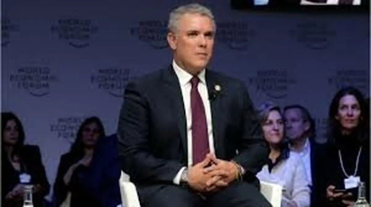 رئیس جمهور کلمبیا قانون اجرای توافق صلح با شورشیان فارک را برای اصلاح به پارلمان می‌فرستد