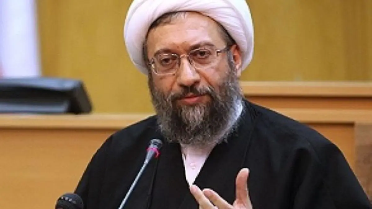 آیت الله آملی لاریجانی: گفتند دختر رئیس قوه قضاییه جاسوس است/ مدیران باب تهمت و افترا را ببندند