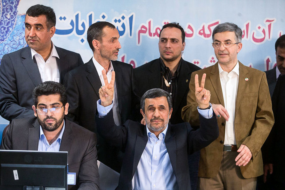 عضو مجلس خبرگان رهبری: دیگر احمدینژاد را تأیید صلاحیت نمیکنند
