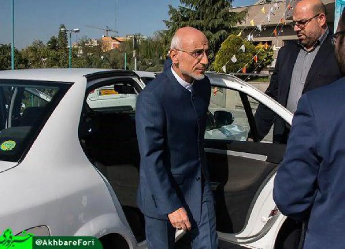 بساط ستمشاهی برچیده شد اما فرهنگ طاغوتی نه!/ وای به روزی که بگندد نمک/ تخلف‎های کلان بدون همکاری عوامل دولتی و نظارتی میسر نمی‎شود