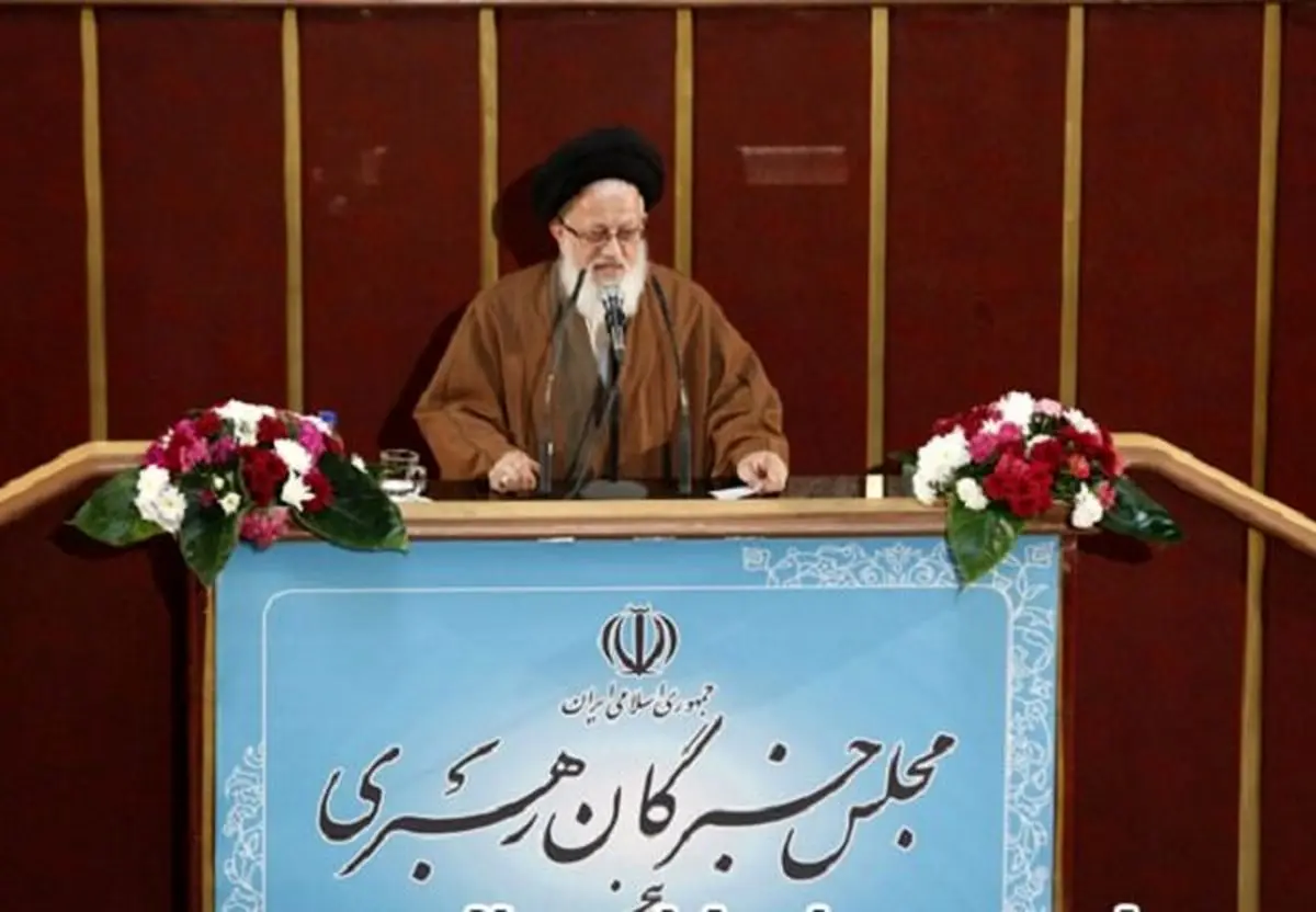 انتقاد از خودی باید با لباس خیرخواهی باید باشد نه هجوم و تخریب/ انتقاد از سیاه نمایی برخی در کشور