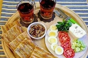 بهترین زمان خوردن صبحانه چه موقع است؟