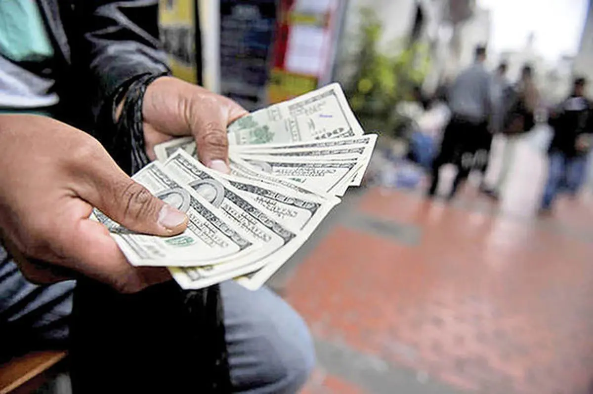 بازی روانی دلار در مرز ۱۳ هزار تومان