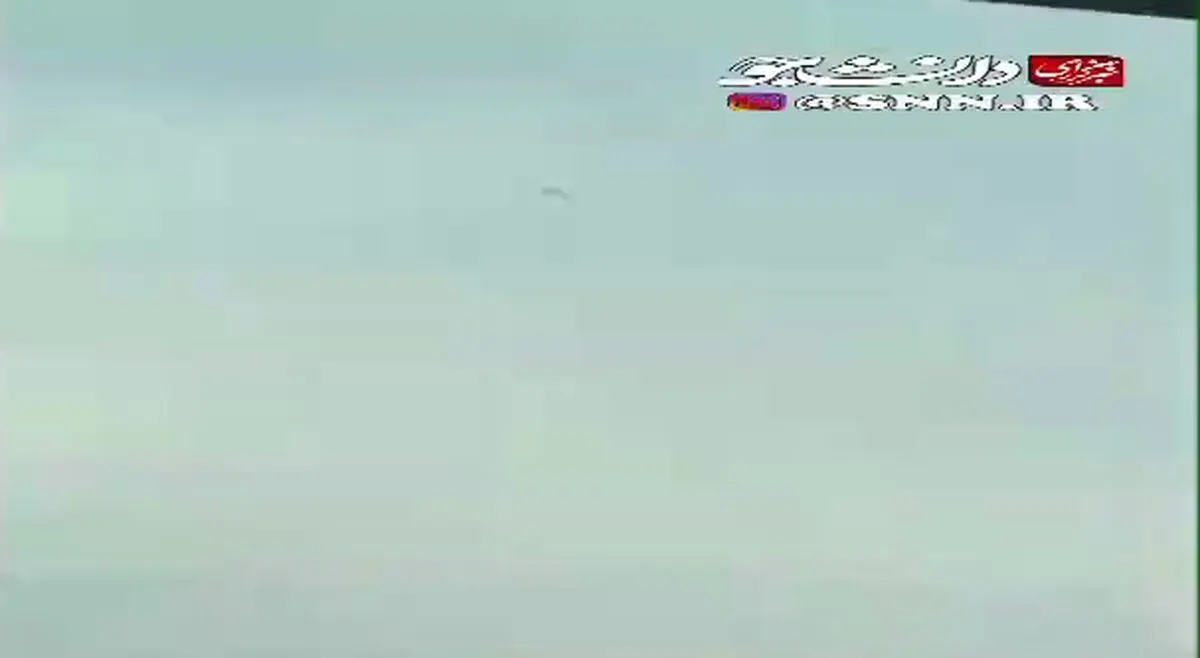 مشاهده شی سفید رنگ در آسمان تهران + فیلم