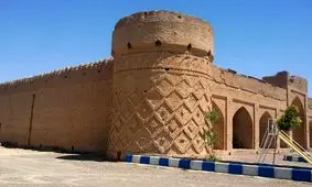 سفر بهاری به دل رفسنجان/ بازدید از بادگیر معین و کوه پسته