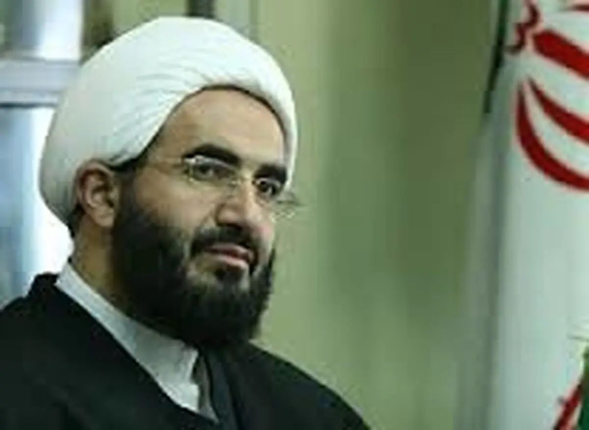 نمازجمعه از اعظم برکات انقلاب است