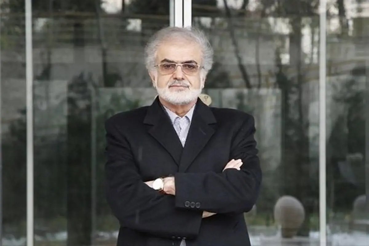 خروج جهانگیری از دولت به نفع اوست/ محبوبیت روحانی زیر ۱۰ درصد است