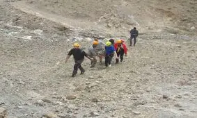 یک کوهنورد خوافی بر اثر سقوط از کوه جان باخت
