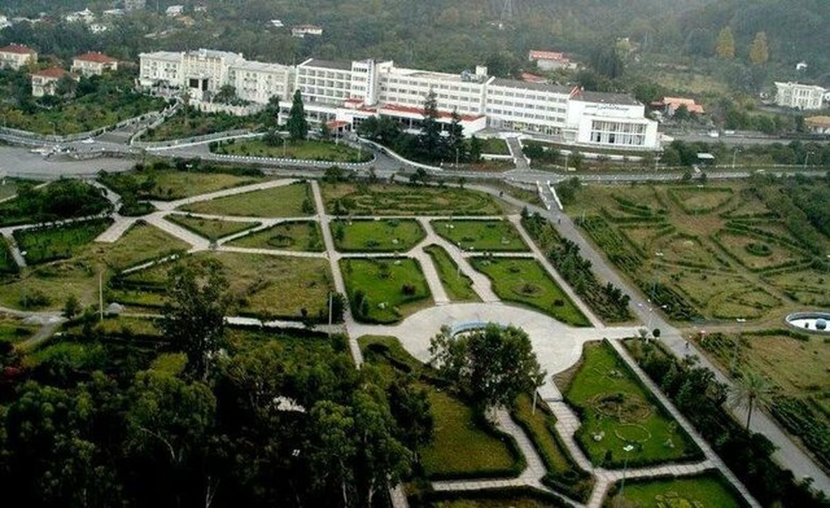 باغ ورسای ایرانی به وقت تحویل سال