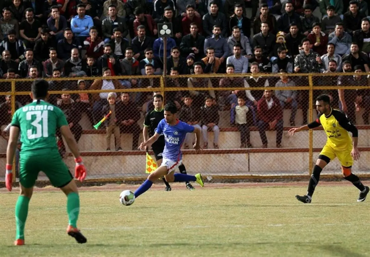 آزمون نخست پاشازاده در خانه صدرنشین در روز دربی مسی‌