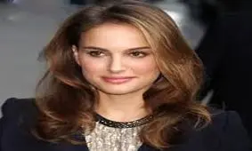 عکس همبرگر خوردن بازیگر زن معروف سوژه شد!