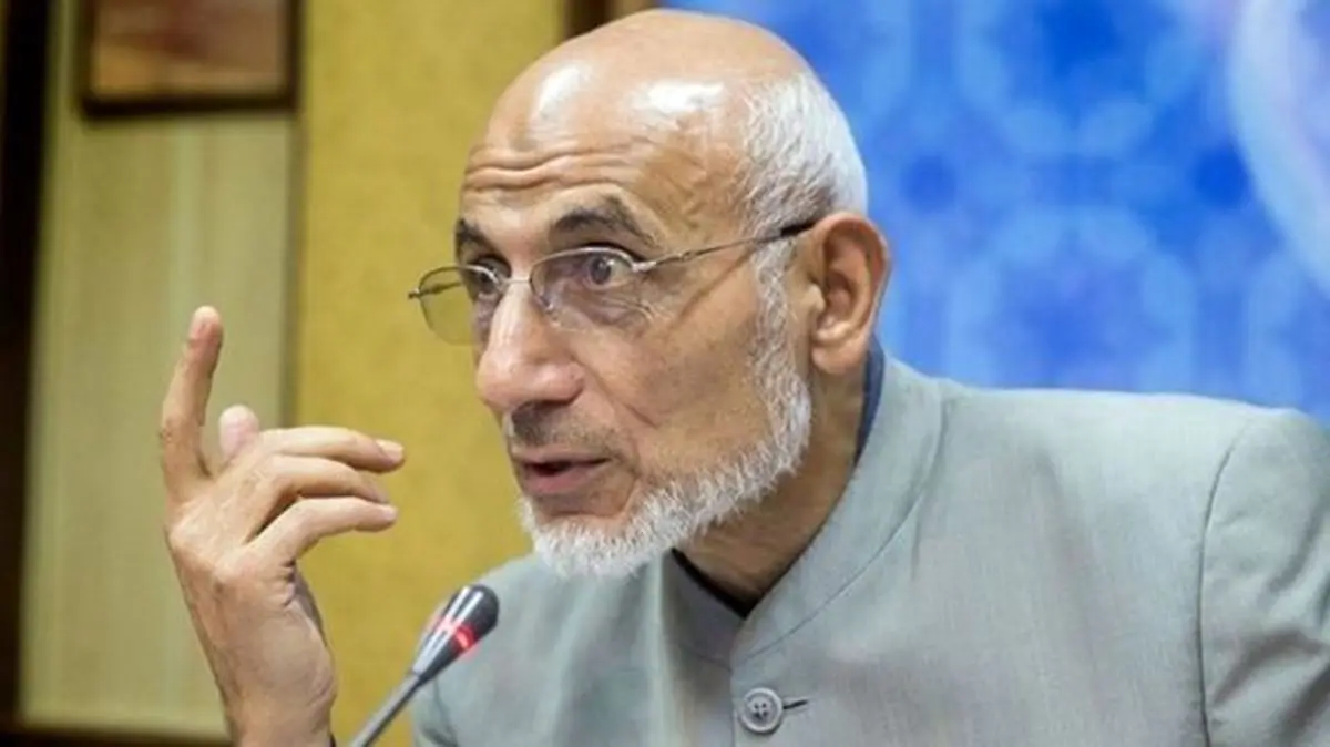 اصلاح سیاست‎های اقتصادی از مهم‎ترین اولویت‎های کشور در سال 98 است/ خلق پول بدون پشتوانه زمینه ویژه‌خواری را در کشور فراهم می‎کند