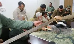 شمشیر ساز داعش با شمشیر ساخت خودش در موصل اعدام شد