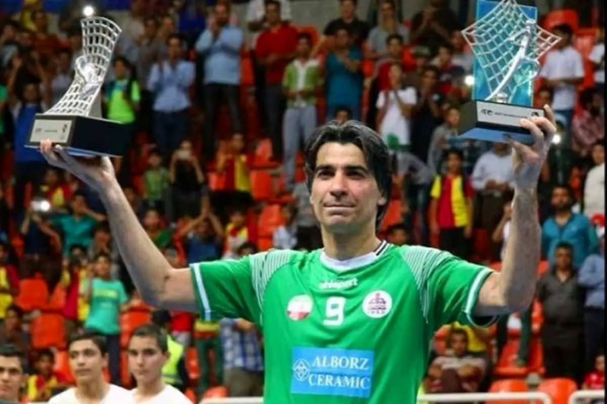 خاطره بازی با آقای گل فوتسال جهان/ وحید شمسایی: قهرمانی زنان ایرانی در فوتسال آسیا مایه مباهات است