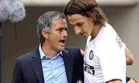 مورینیو گفت که باید از دریافت جایزه خجالت بکشم