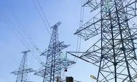 سقوط ۲۸ تیر برق در شهر علی اکبر هامون بر اثر طوفان