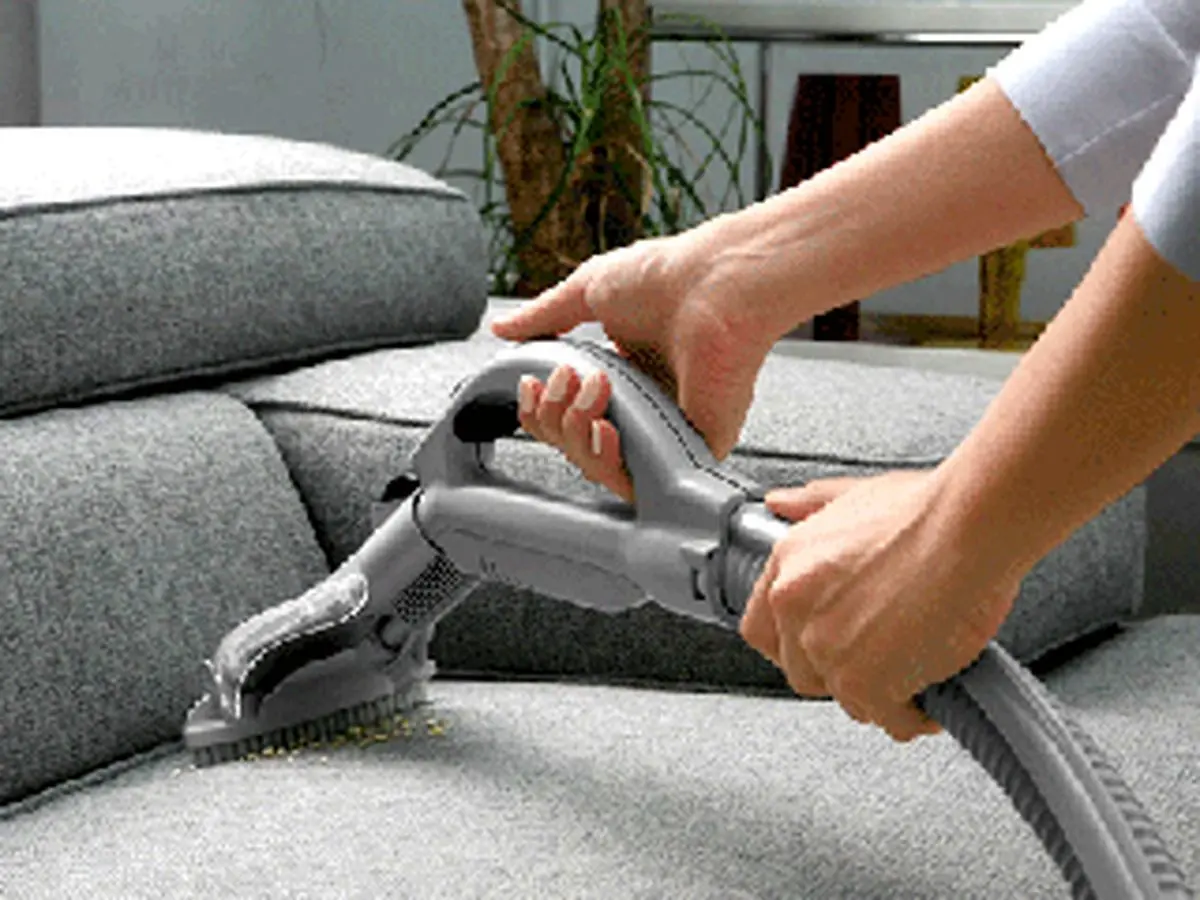 ترفند‌هایی طلایی برای تمیز کردن مبلمان منزل